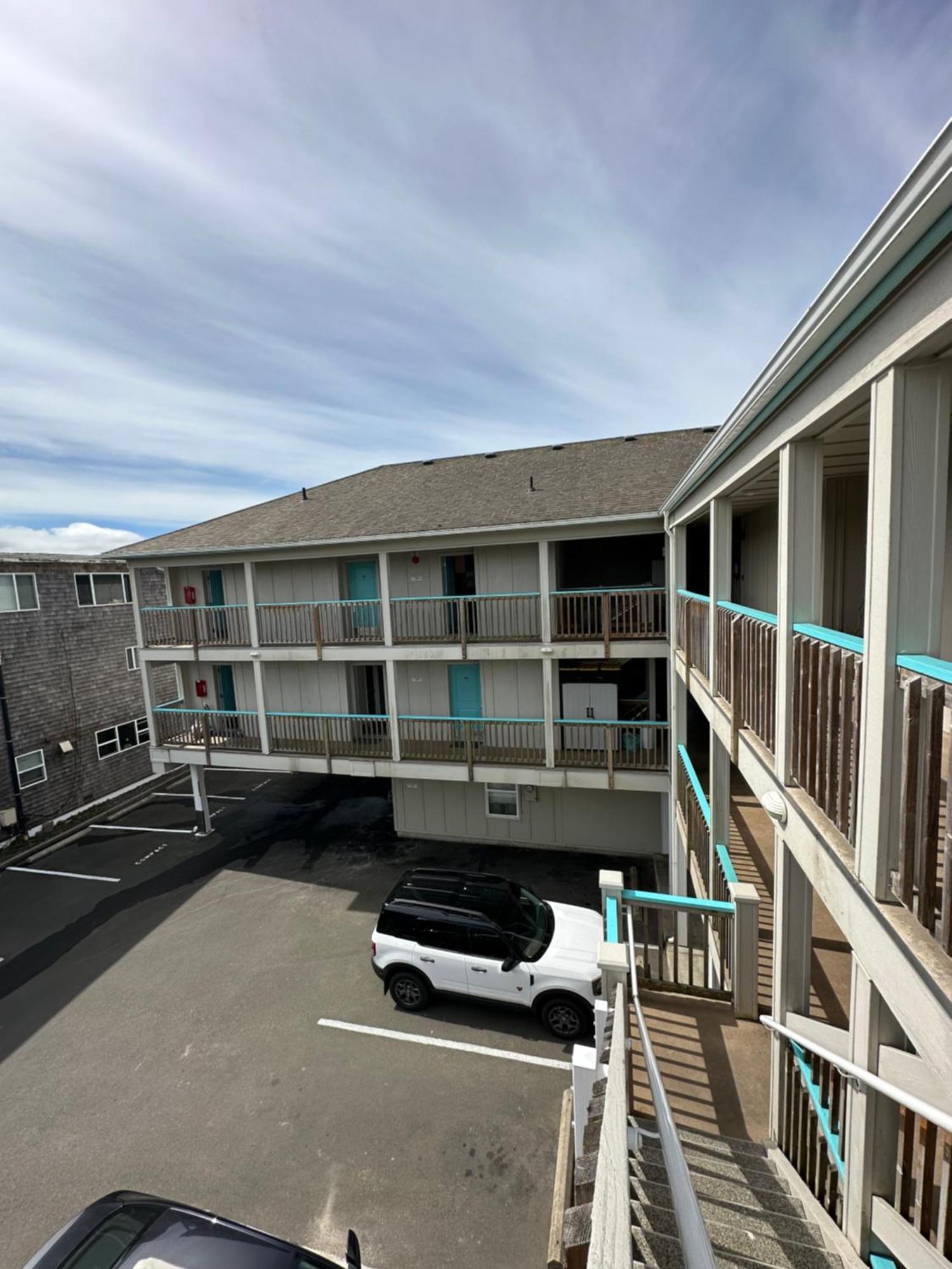 Inn At The Shore Seaside Exterior photo