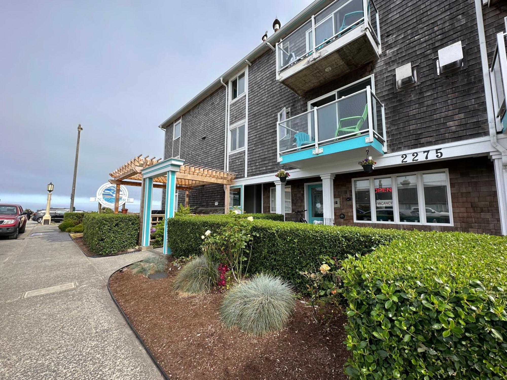 Inn At The Shore Seaside Exterior photo